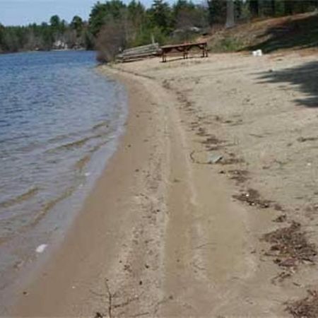 Woodbound Inn Rindge Esterno foto