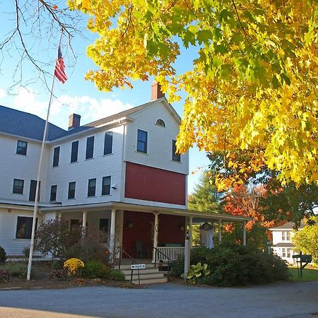 Woodbound Inn Rindge Esterno foto