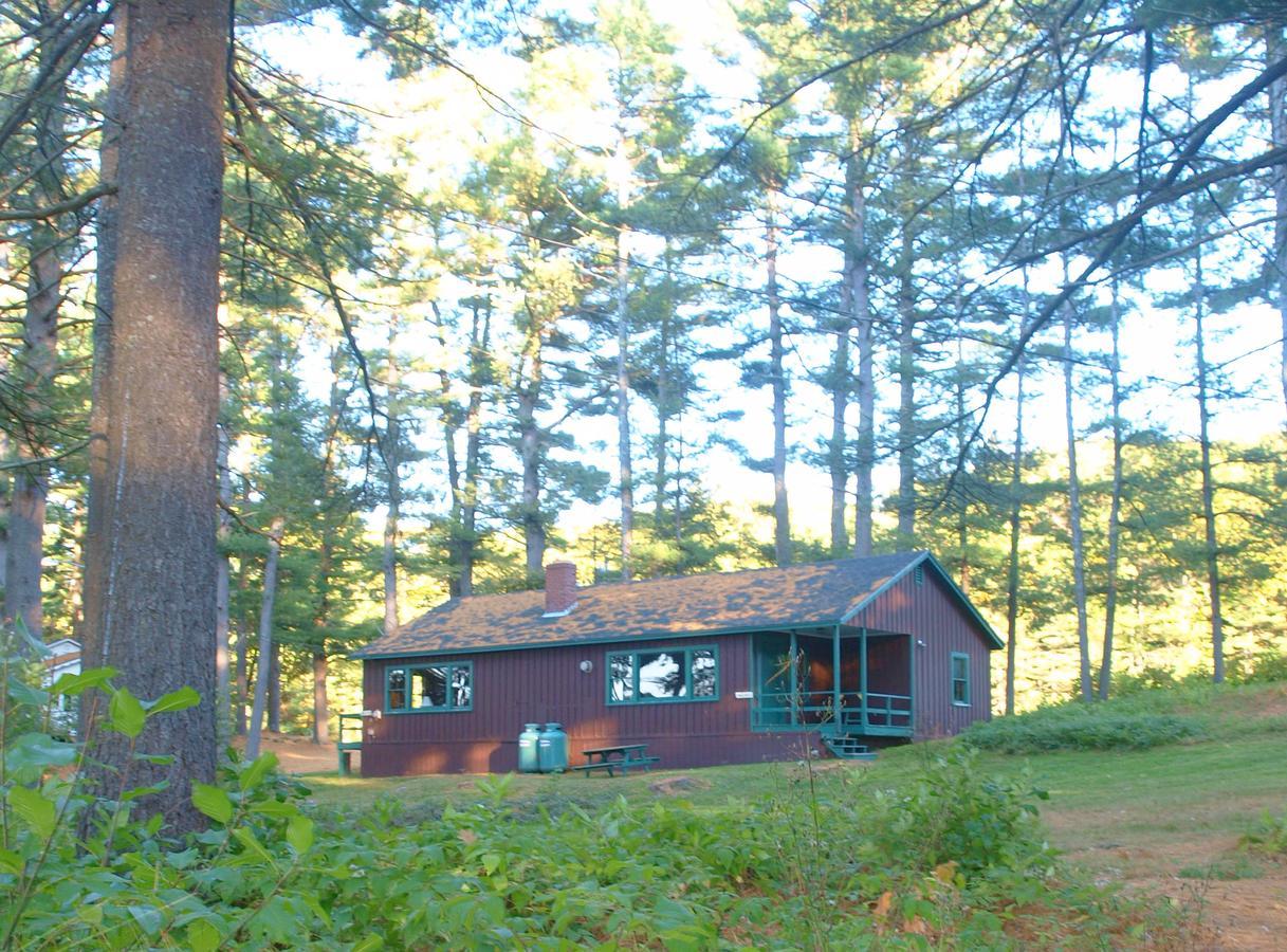 Woodbound Inn Rindge Esterno foto