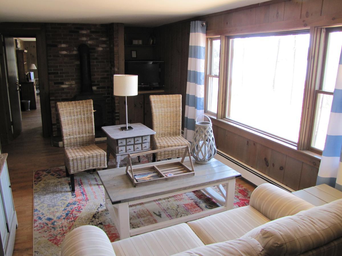 Woodbound Inn Rindge Esterno foto